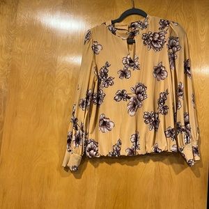 Sz L blouse floral print